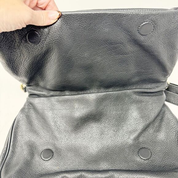 TORY BURCH | Amanda Leather Black & Gold Foldover Adjustable Crossbody Purse Bag - Picture 4 of 14